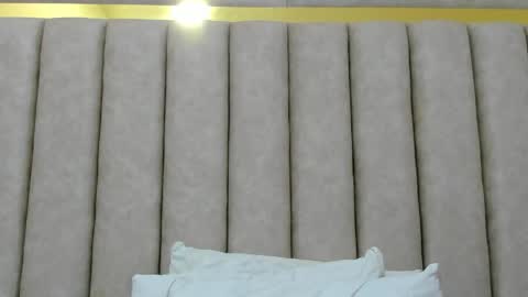 FreyaMoller  online show from 25, 4, 2026