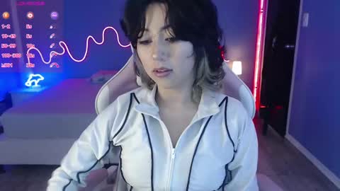 frida_lassi_ online show from 5, 3, 2025