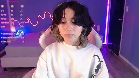 frida_lassi_ online show from 7, 3, 2025