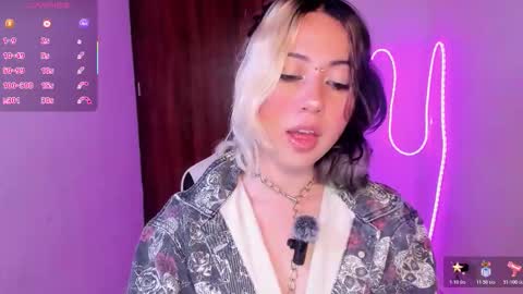 frida_lassi_ online show from 13, 12, 2025