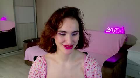 Snapshot of fridacure chatting on 21, 12, 2024 Frida online show from 21, 12, 2024