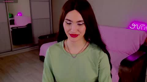 Snapshot of fridacure chatting on 10, 1, 2025 Frida online show from 10, 1, 2025