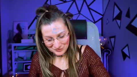 Frida Tander online show from 16, 2, 2025