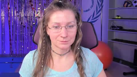 Frida Tander online show from 24, 2, 2025