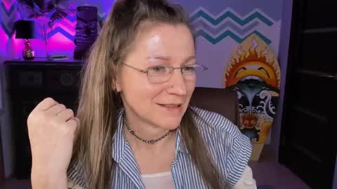 Frida Tander online show from 3, 3, 2025