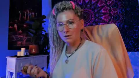 Frida Tander online show from 12, 6, 2026