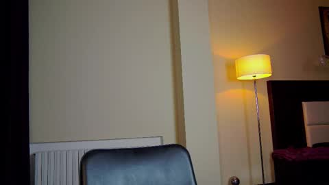 Snapshot of friend123211 chatting on 11, 3, 2025 Viktor online show from 11, 3, 2025