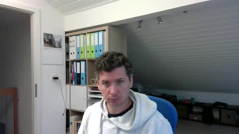 Snapshot of frikits chatting on 22, 10, 2025 Francois online show from 22, 10, 2025