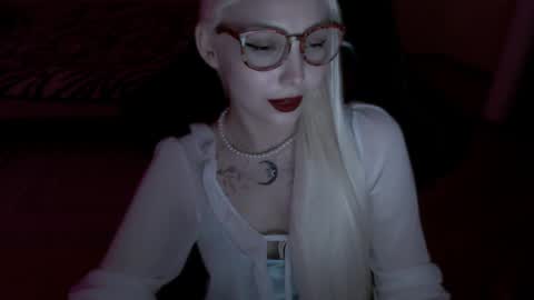 Lilith online show from 4, 6, 2026