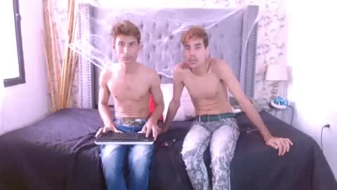 Snapshot of fuck_seduction chatting on 22, 10, 2025 fuck_seduction online show from 22, 10, 2025