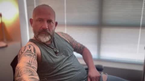 fuckadilf online show from 22, 4, 2026