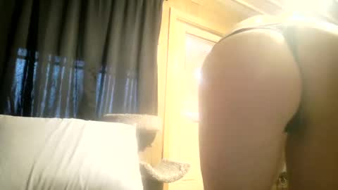 Snapshot of fuckanaries69 chatting on 30, 11, 2025 Aries69 online show from 30, 11, 2025