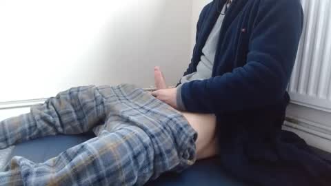 Snapshot of fuckbeatb chatting on 3, 12, 2025 fuckbeatb online show from 3, 12, 2025