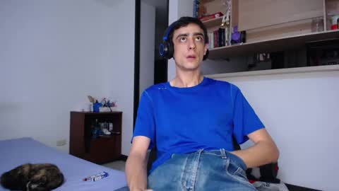 Lauuuu n TheLuckyGuy online show from 3, 3, 2025