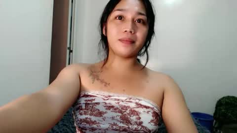 ITS ME CRYSTAL online show from 5, 6, 2026