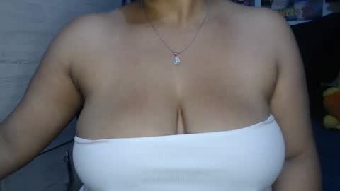 Mia and Gary  online show from 21, 10, 2025