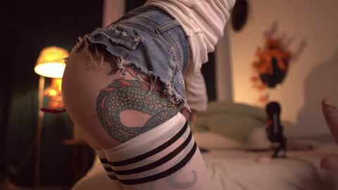 Snapshot of fuckingtoy_ chatting on 19, 11, 2025 Eva all my links online show from 19, 11, 2025