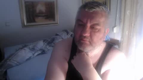 fukingcrazy online show from 10, 4, 2026