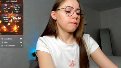 Snapshot of fun__nd__bun chatting on 9, 5, 2026 fun__nd__bun online show from 9, 5, 2026