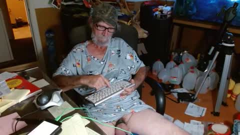 mike online show from 25, 10, 2025