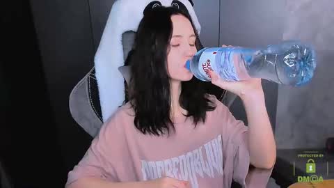 Eva online show from 15, 11, 2025