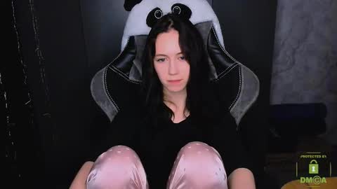 Eva online show from 21, 11, 2025