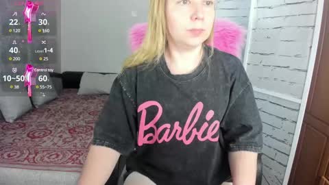 Snapshot of funny_bunny4 chatting on 2, 3, 2025 funny_bunny4 online show from 2, 3, 2025