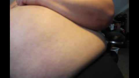 Snapshot of fuqhuntr chatting on 13, 2, 2025 FUCK HUNTERS online show from 13, 2, 2025