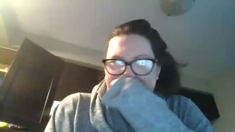 fuzzypeaches87 online show from 15, 12, 2025