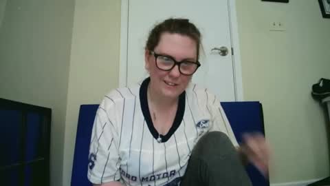 fuzzypeaches87 online show from 3, 6, 2026