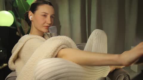 Snapshot of g_ia chatting on 3, 3, 2025 G online show from 3, 3, 2025