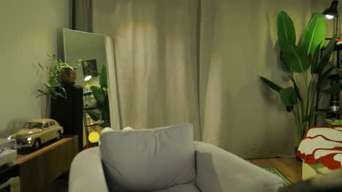 Snapshot of g_ia chatting on 24, 9, 2025 G online show from 24, 9, 2025