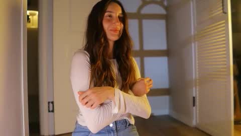 Snapshot of g_ia chatting on 30, 9, 2025 G online show from 30, 9, 2025