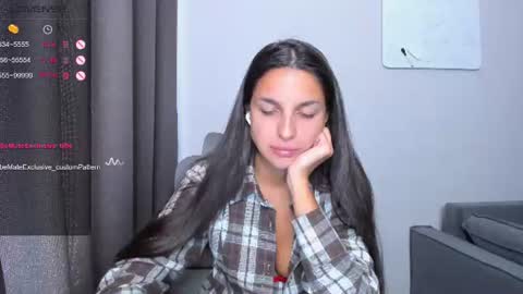 Snapshot of gabri_baby chatting on 6, 7, 2026 The next stream in car 1 december 10pm time in France online show from 6, 7, 2026