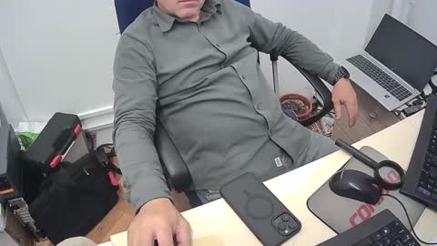 gabriel9_2003 online show from 23, 3, 2026