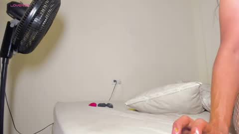  Gabriela altamirano   online show from 21, 4, 2026