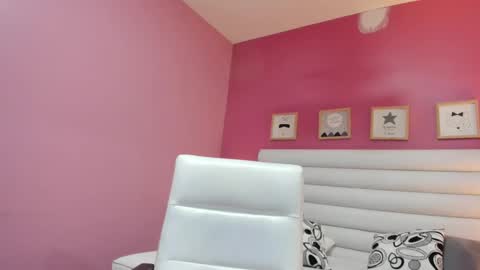 Gabriela salgado online show from 14, 2, 2025