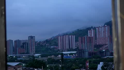 Gabriela salgado online show from 10, 10, 2025