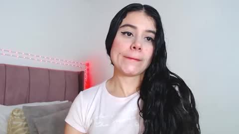 GabrielaRossa online show from 7, 6, 2026
