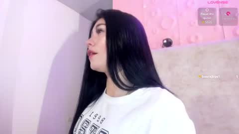 Snapshot of gabriella27_ chatting on 8, 7, 2026 gabriella online show from 8, 7, 2026
