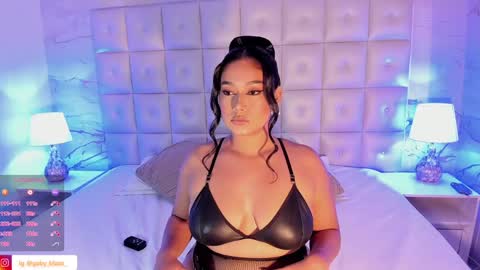 Gaby Blaze online show from 7, 12, 2024