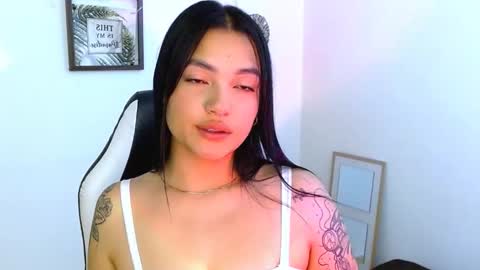 Snapshot of gaby_saikozz chatting on 10, 9, 2025 My name is Gabriela.. nice to meet you thumbs up please its very important to me online show from 10, 9, 2025