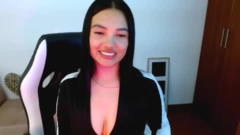 Snapshot of gaby_saikozz chatting on 26, 9, 2025 My name is Gabriela.. nice to meet you thumbs up please its very important to me online show from 26, 9, 2025