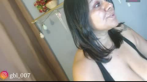 Snapshot of gaby_sant chatting on 15, 5, 2026 Gabriela Here you will see a lot of sensuality I want you to feel and see that it is real online show from 15, 5, 2026