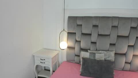 GABRIELA  online show from 19, 11, 2025