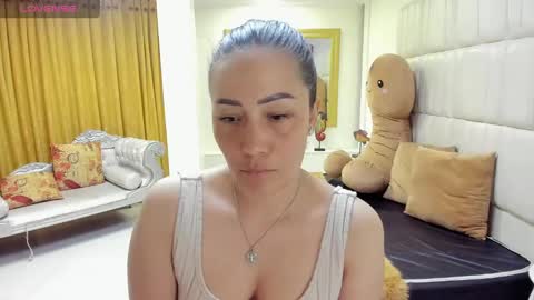 Snapshot of gaby_trent chatting on 6, 3, 2025 gabriela online show from 6, 3, 2025