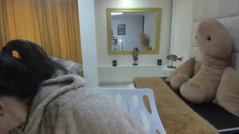 Snapshot of gaby_trent chatting on 9, 9, 2025 gabriela online show from 9, 9, 2025