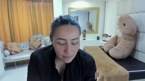 Snapshot of gaby_trent chatting on 10, 9, 2025 gabriela online show from 10, 9, 2025