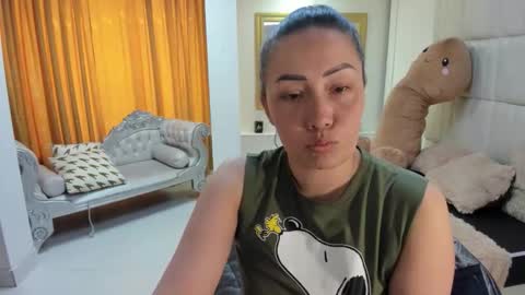 Snapshot of gaby_trent chatting on 18, 11, 2025 gabriela online show from 18, 11, 2025