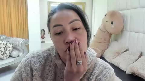 Snapshot of gaby_trent chatting on 17, 2, 2026 gabriela online show from 17, 2, 2026